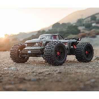 ARRMA OUTCAST 1/5スケール　HORIZON ARRMA 1/5 OUTCAST 8S EXB AVC 4X4 RTR Brushless Stunt Truck